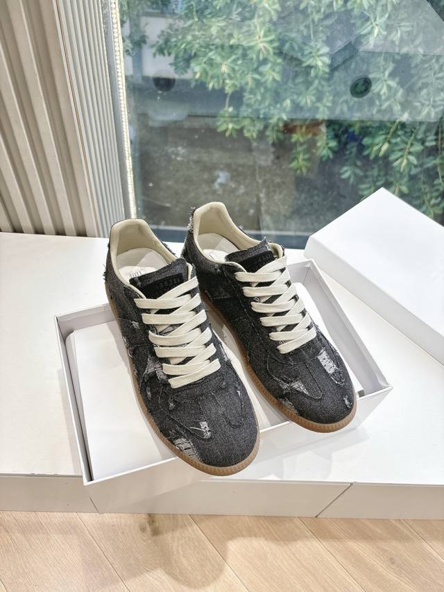 g035 Top Version Purchasing Level Maisonmargiela Mm6 German Training Casual S
