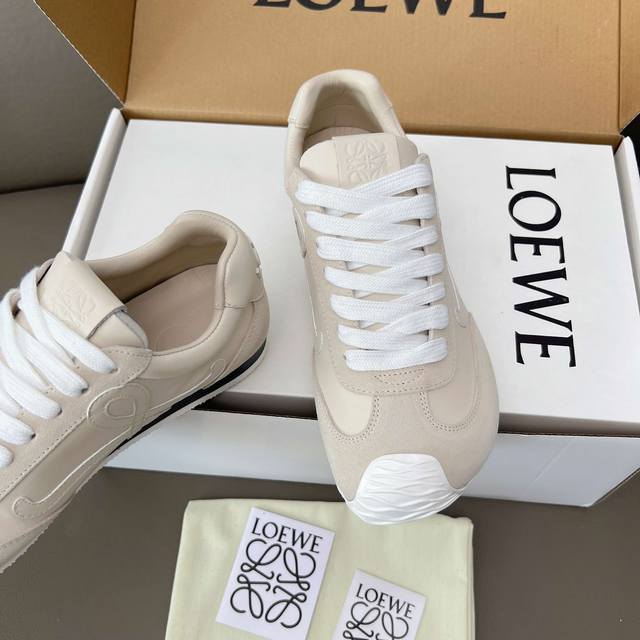 Factory Full Leather Model 20.2025 Loewe's Hot-Selling Casual Shoes Are Coming.