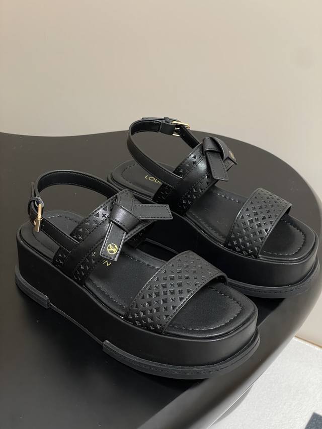 25Ss New Spring And Summer Louis Vuiteeon Lv Maya Flatform Sandals Waterproof