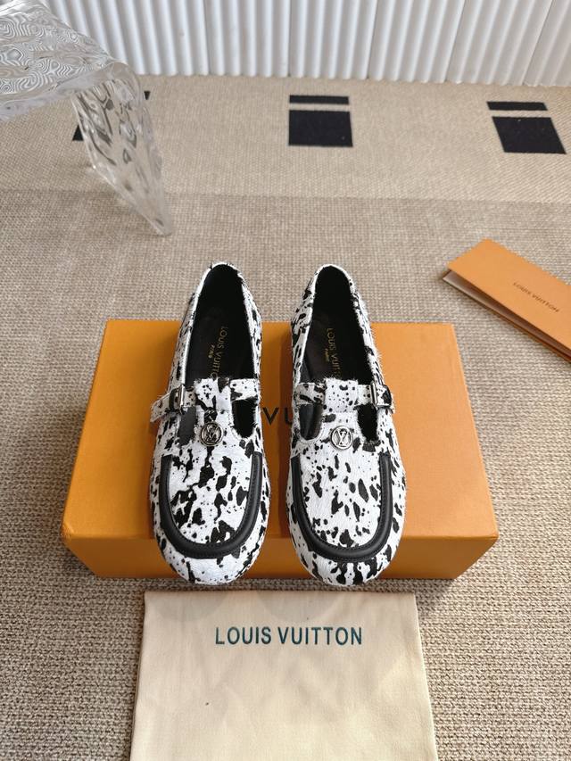lv Soho Mary Jane Loafers These Soho Mary Jane Loafers Are Made From Suede Le