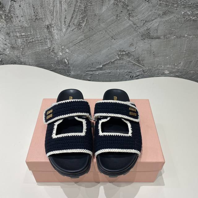 miumiu Miu Miu Two-Strap Velcro Woven Thick-Soled Flat Slippers Top Version N