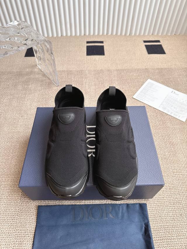 dior B30 Series Countdown Knitted Flying Weave Casual Sports Shoes This B30 C