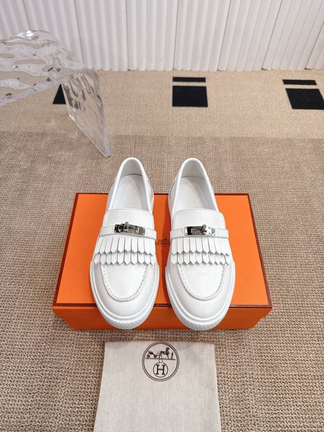 Women's Hermes Game Kelly Buckle Tassel Thick-Soled Loafers Calfskin Loafers Sty