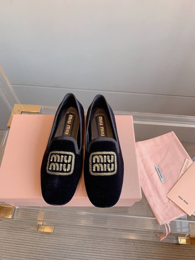 Slippers Single Shoes Miu New Velvet Flat Series Gentle And Practical Shoes That