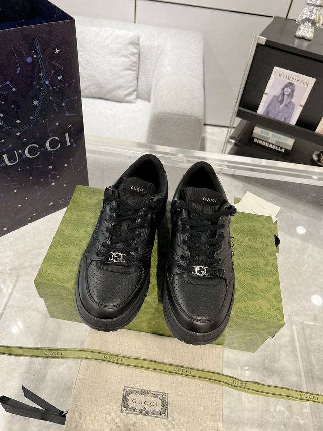 gucci's New Men's Sneakers For Early Spring Use Light Tones, Hollowed-Out Des