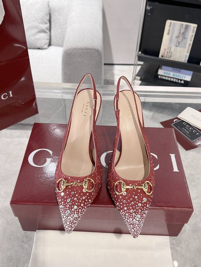 gucci Horsebit Shallow Sandals And High Heels This Shoe Is Carefully Embellis