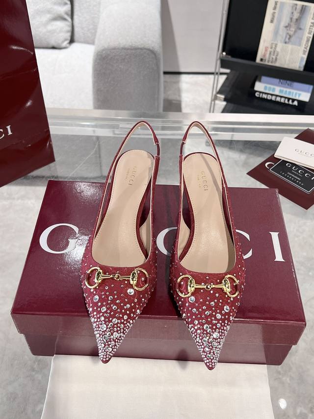 gucci Horsebit Shallow Sandals And High Heels This Shoe Is Carefully Embellis