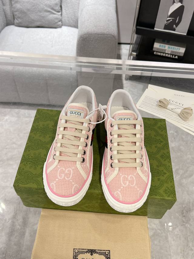Women's 1977 Canvas Shoes New Color Matching, Bought 5 Pairs Of Originals, Devel