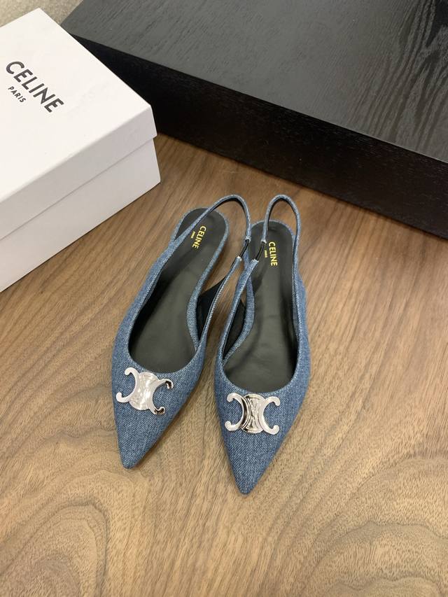 Purchasing-Level Celine 2025 Super Age-Reducing Girl Style A Pair Of Overly Beau
