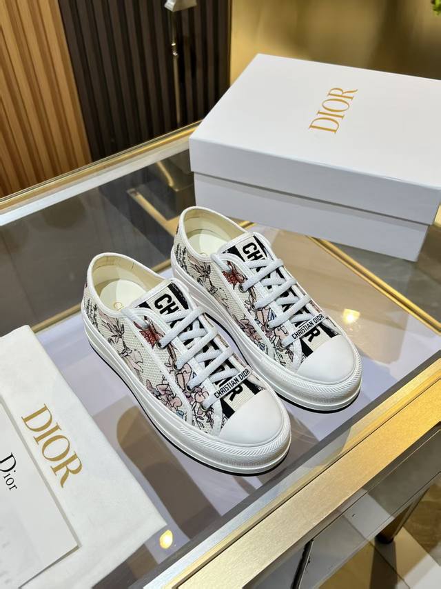 Yuan 2025 Walk N Dior Embroidered Mid-Top Casual Shoes Are New On The Fashion St
