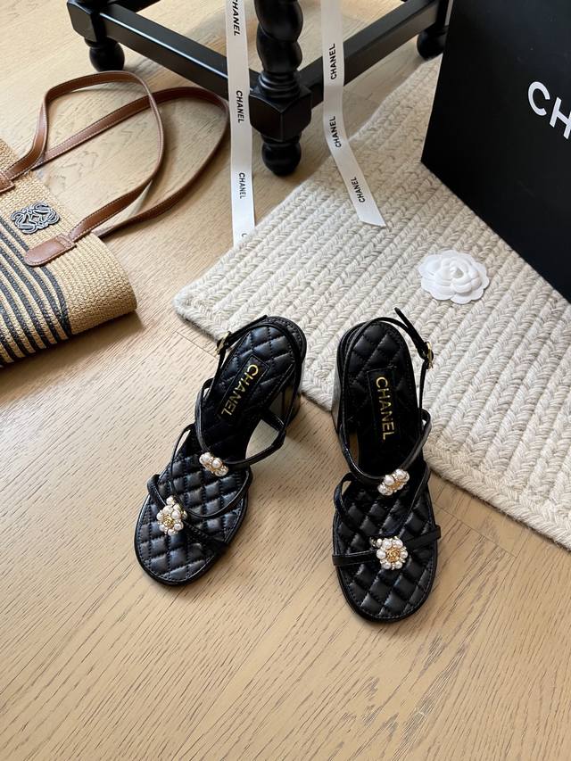 chanel 25P Spring And Summer Camellia Sandals Series All Series Have Top Vers