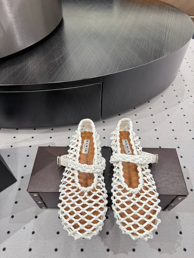 New Ballet Flats Are Super Popular. I Love Them So Much. They Are So Beautiful A