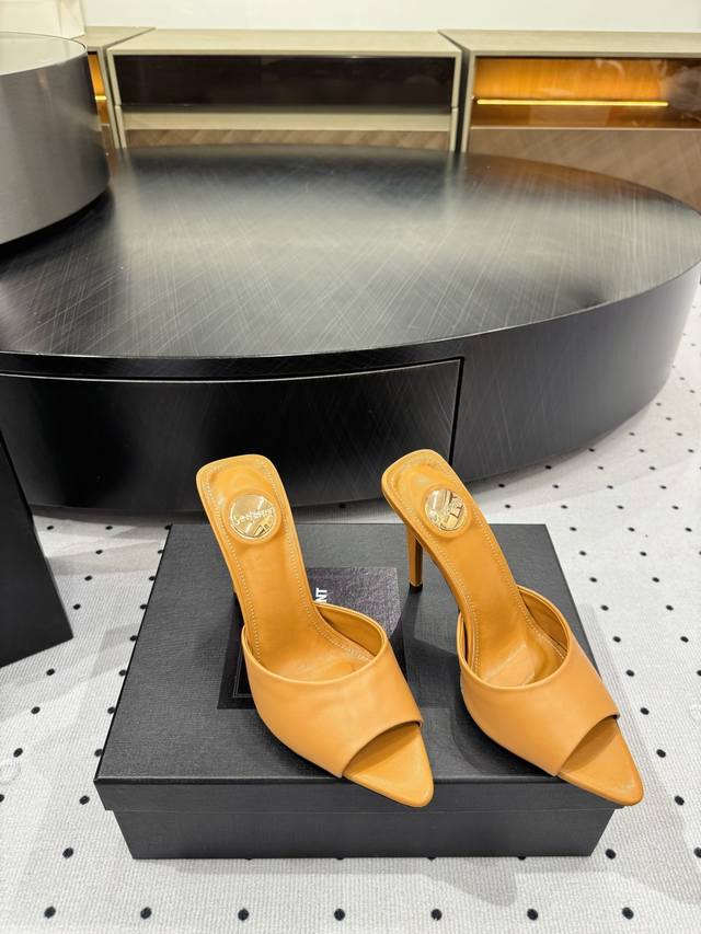 25 Spring Model Who Can Resist Ysl High Heels? They Are So Amazing That They