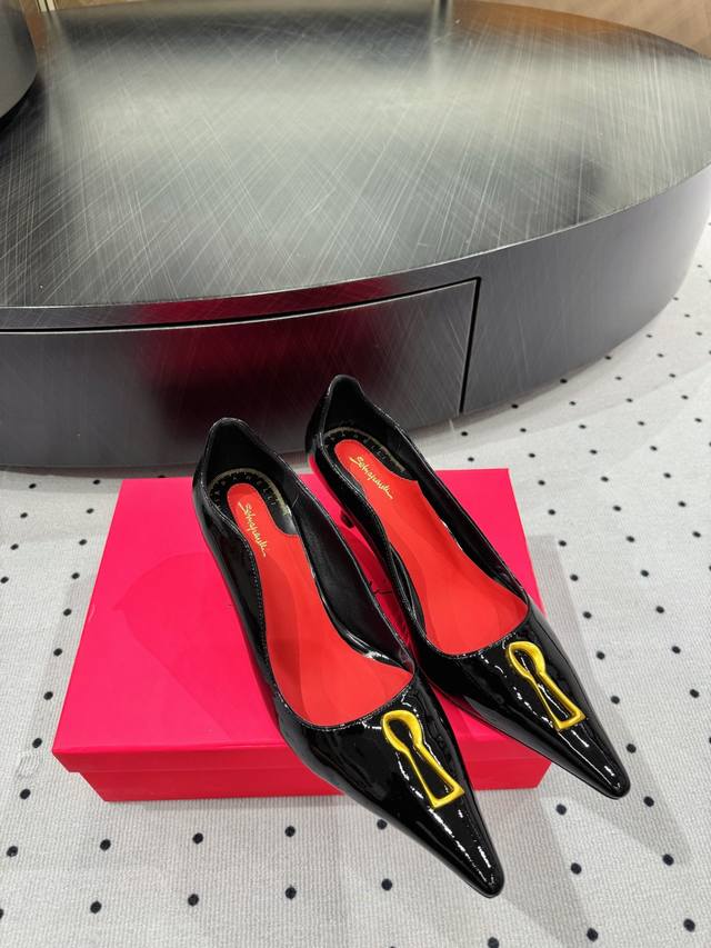 Original Development Fabric: Patent Leather Lining: Sheepskin Sole: Italian Cowh