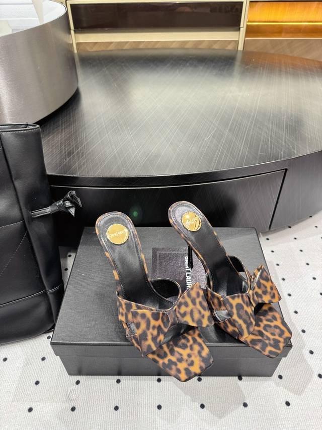 25 Spring Model Who Can Resist Ysl High Heels? They Are So Amazing That They