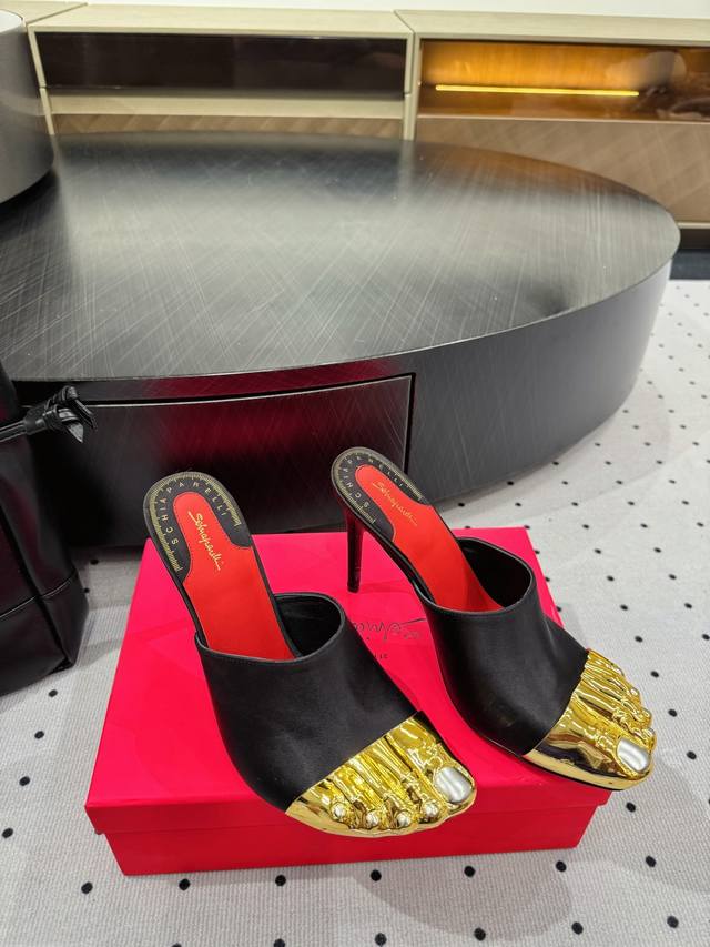 Original Development Fabric: Silk Lining: Sheepskin Sole: Italian Cowhide Elegan