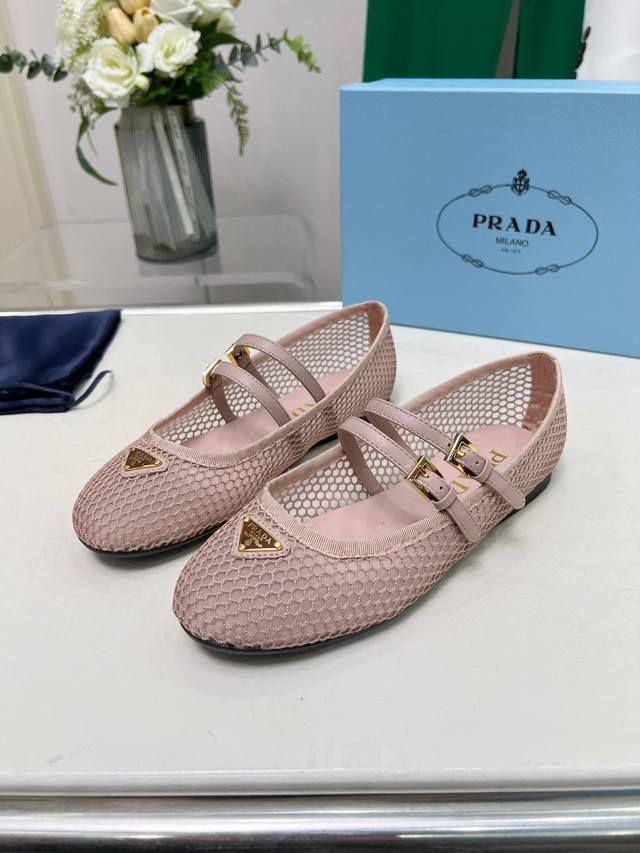 prada25Ss New British Style Dancing Shoes, Small Leather Shoes, Loafers, Retr