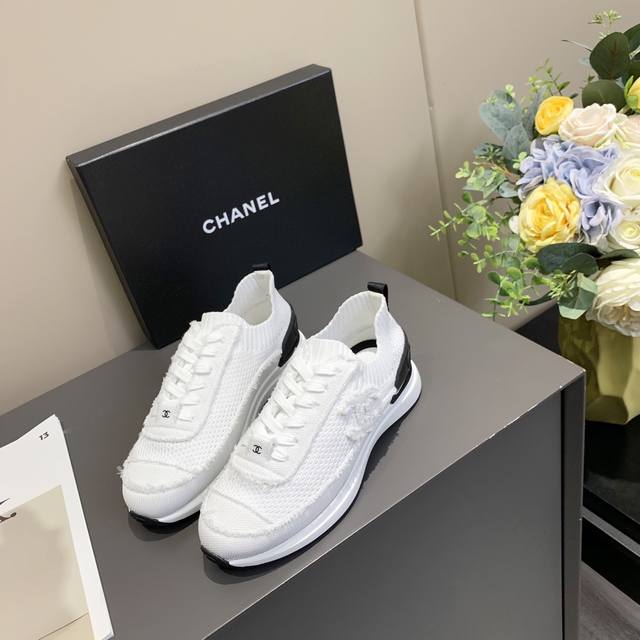 Factory Price Pp Chanel21S Xiaoxiang Early Spring Panda Shoes Lace-Up Sneakers S