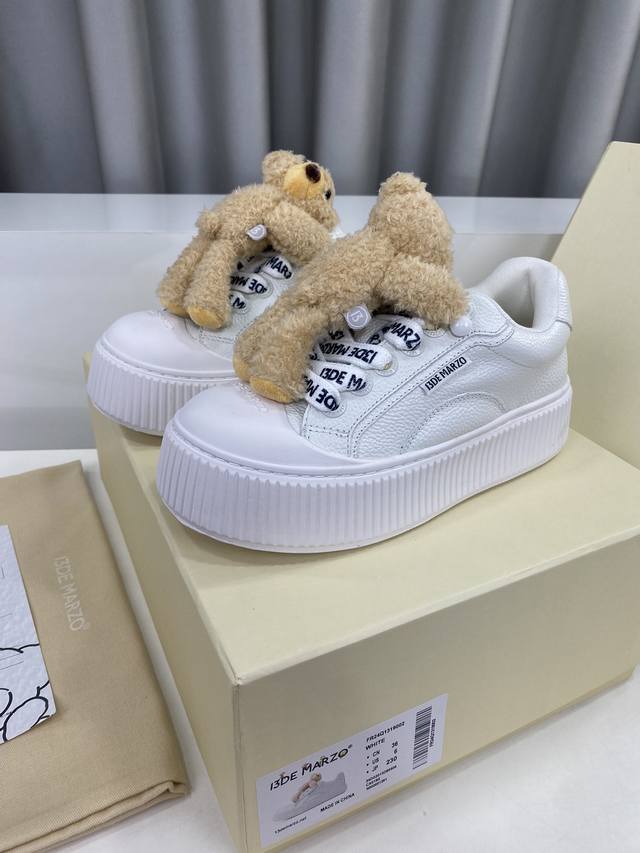 Price: 13Demarzo Niche Fashion Brand 24Ss New Bear Patch Thick-Soled Casual Shoe