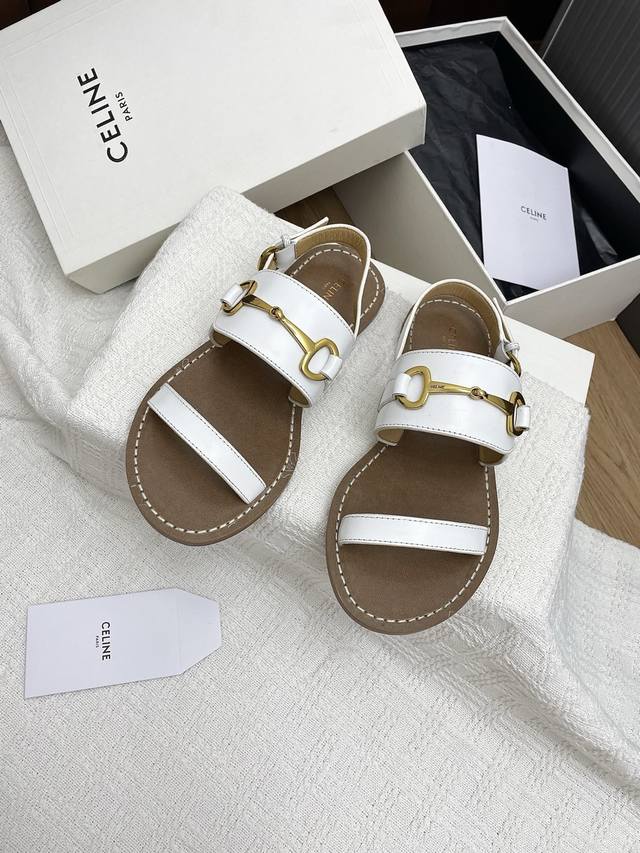 celine Celine 24 Spring And Summer's Latest Hit Triumphant Logo Flip-Flops Th