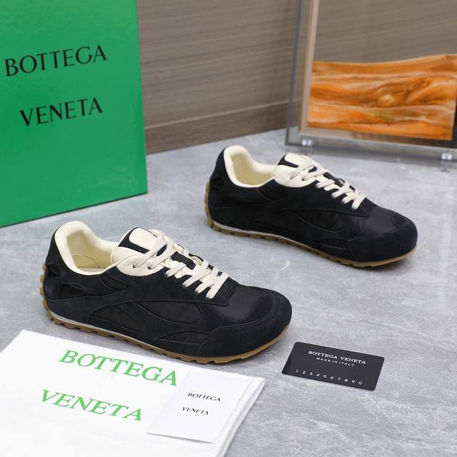 bottega Venet* Bottega Veneta's Latest Orbit Series Of Couples' Retro Casual