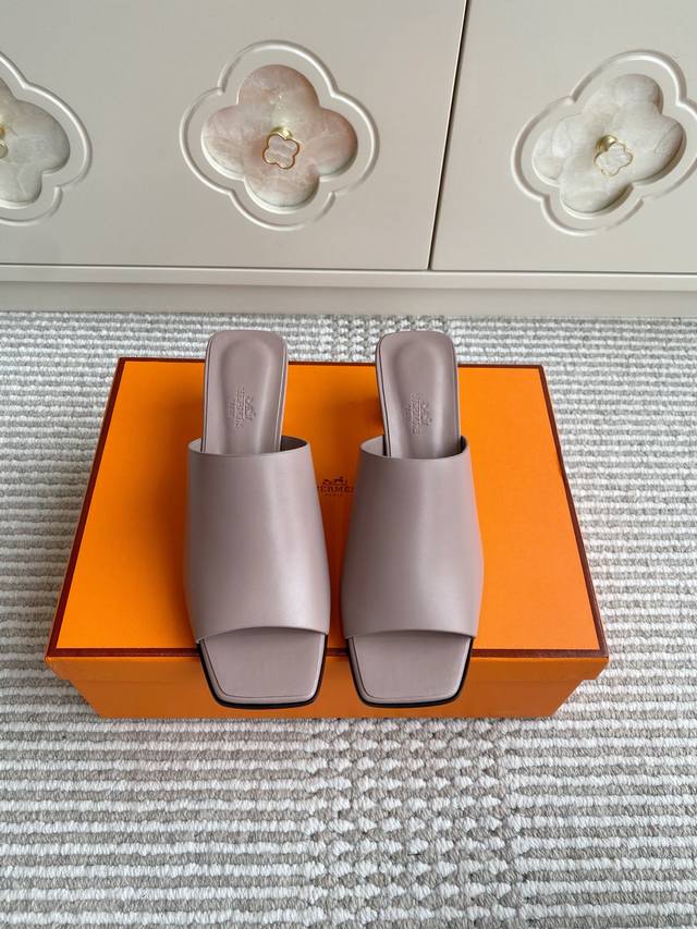 hermes Hermes Kylie Series Thick Heel Fish Mouth Slippers Top Quality Calfski