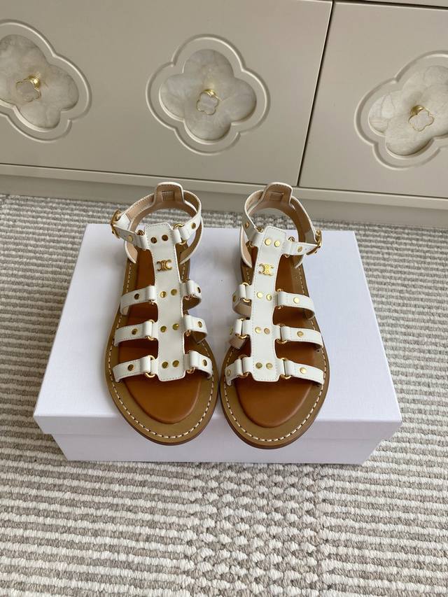 celine Celine's New Arc De Triomphe Retro Rivet Roman Sandals Top Quality Thi