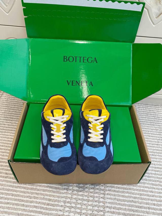 Batch Of Original Box Packaging For Women And Men Purchasing Level Bottega Venet