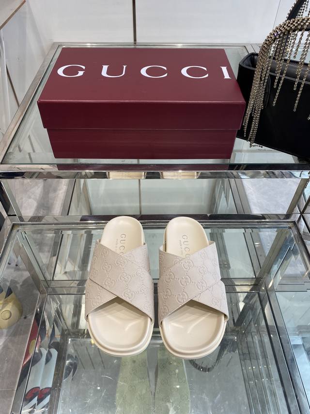 gucci Spring/Summer New Slippers Ingeniously Crafted, The Latest Design Is In