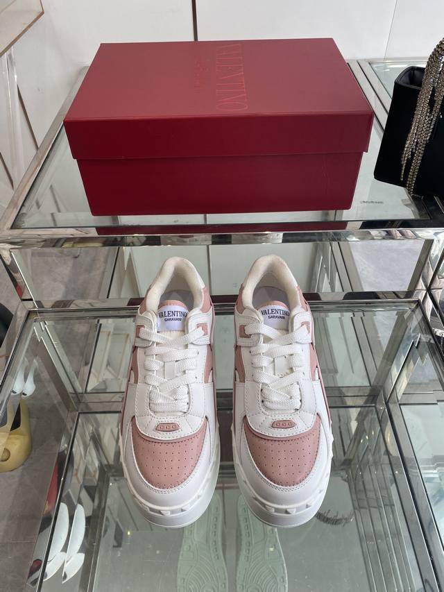valentino 25Ss Early Spring Freedots Sneakers Thick-Soled White Shoes Casual