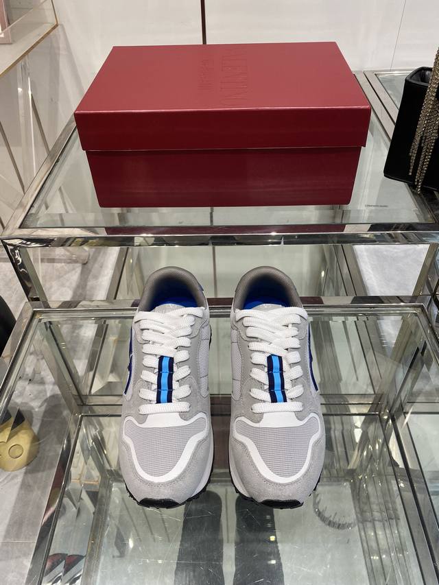 valentino 25Ss New Casual Thick-Soled Daddy Shoes Couple Sports Shoes Origina