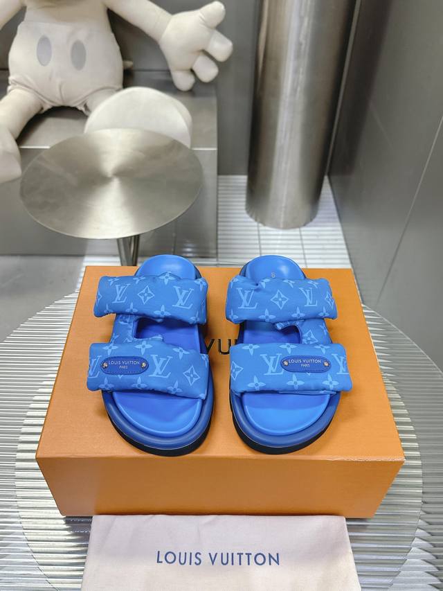 Women's Only# #Louisvuitton's New Bubble Slippers Are Really Comfortable. The Fe