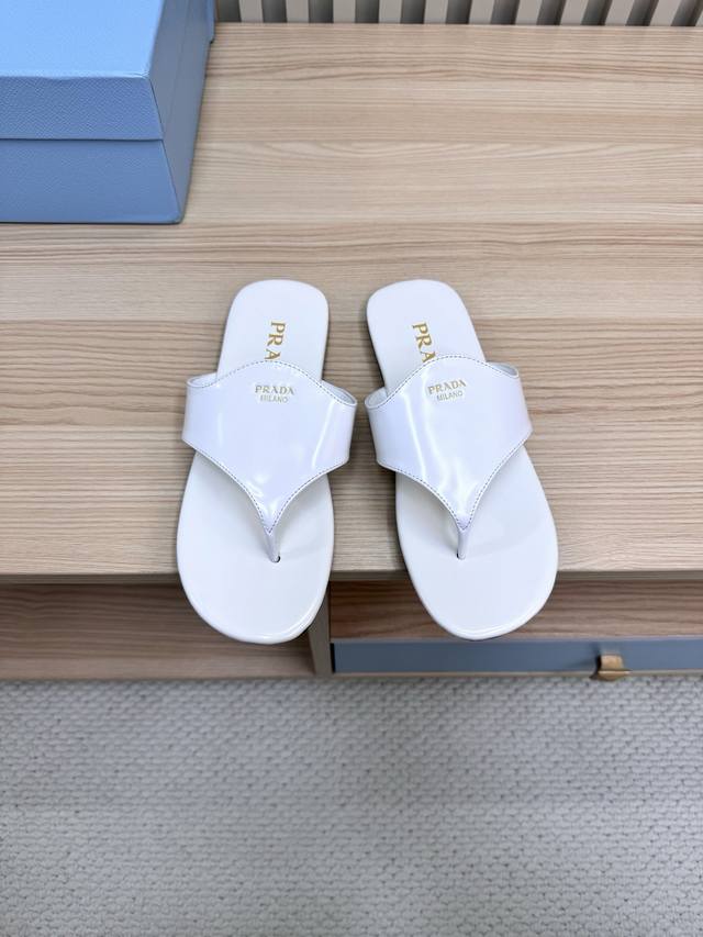 prada Prada 25 Spring And Summer New Cross Sandals, The Latest Catwalk Style,