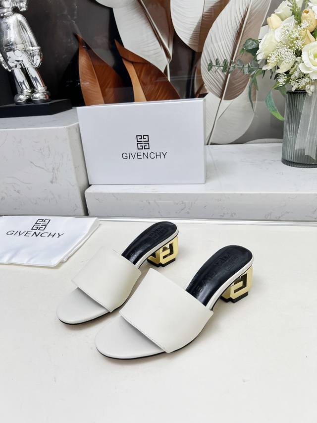 New Arrival Givenchy 2025 New Thick Heel Slippers Are Stylish And Fashionable. F