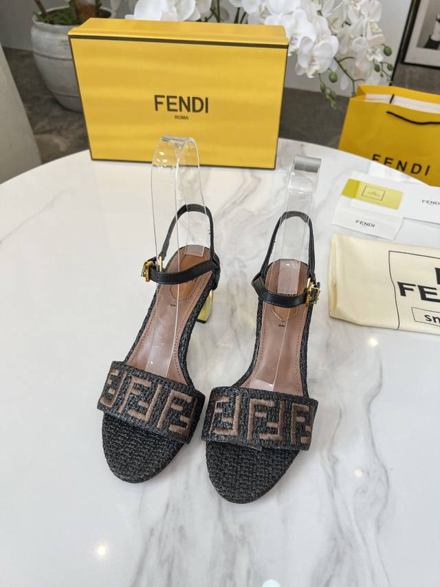 35-40 41 42 43 Customized Leather Sole 6Cm