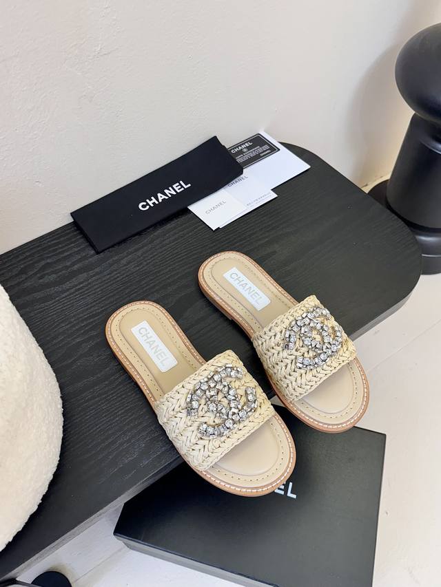 chanel 25C New Rhinestone Slippers The Classic Schoolbag Buckle Design Return