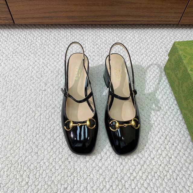 gu*Cishoes With Thick Heels And Well-Made Lasts, Patent Leather Uppers, Sheep