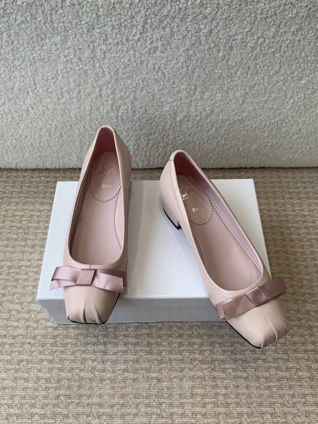 christian Louboutin Spring And Summer New Red-Soled Shoes Sisters This Time S