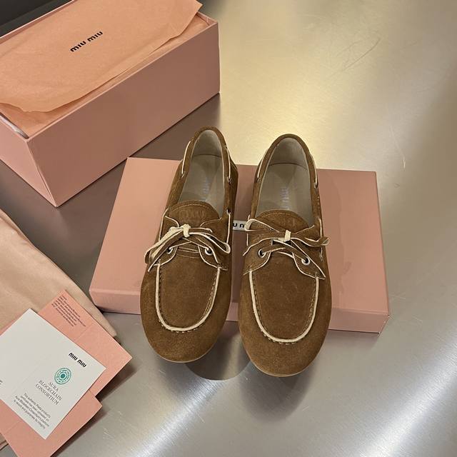 2025 Miumiu's New Style Of Retro Loafers From The Early Spring Catwalk Is Now