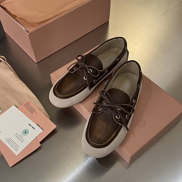 2025 Miumiu Spring And Summer Fabric And Cowhide Retro Loafers A Must-Have It
