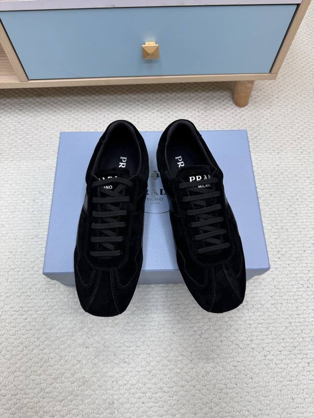 Couple's Prada 25Ss Spring And Summer New Celebrity Catwalk Shoes Are Here **Cla
