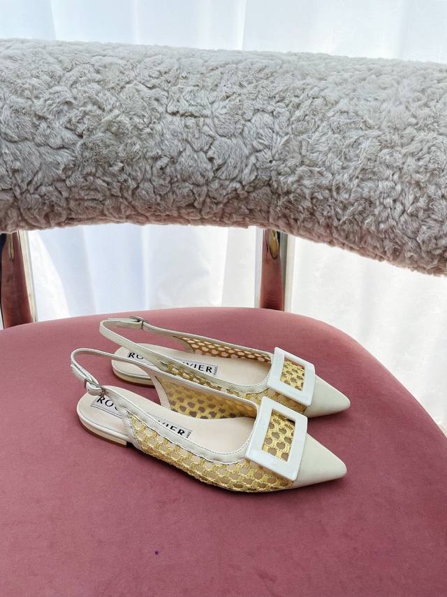 Out *25 New Pointed Square Buckle Flat Bottom Slingback Sandals Mesh Series Slin