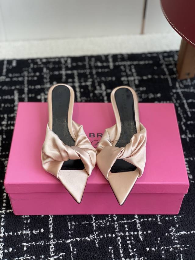 Purchasing Level Car Ven 25Ss Spring And Summer New Pointed Bow Slippers This Se