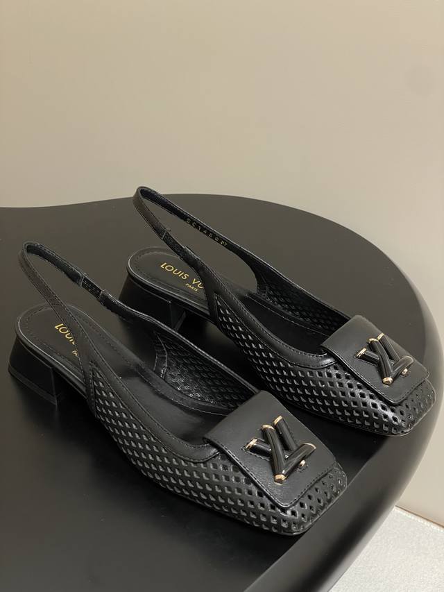 25Ss New Spring And Summer Louis Vuitteon Lv Perforated Block Heel Sandals Wi