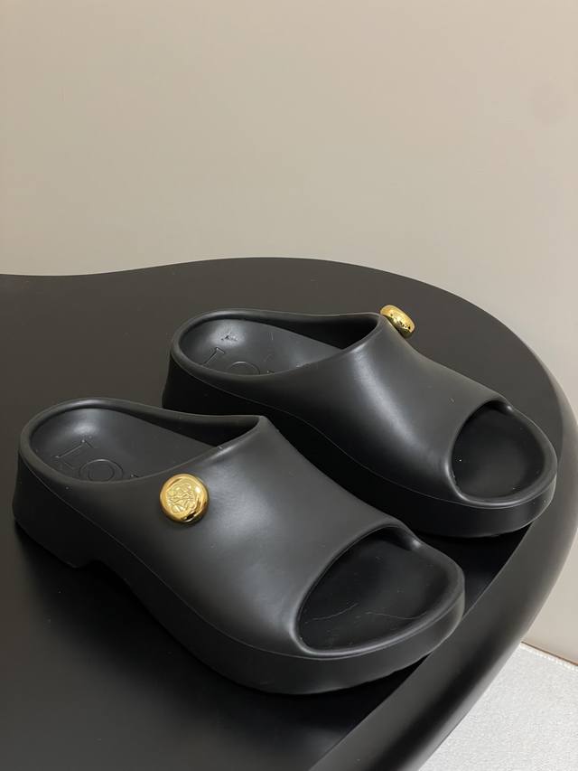 loewe 2025 Summer New Foam Pebble Sandals, Simple And Fashionable Rubber Thic
