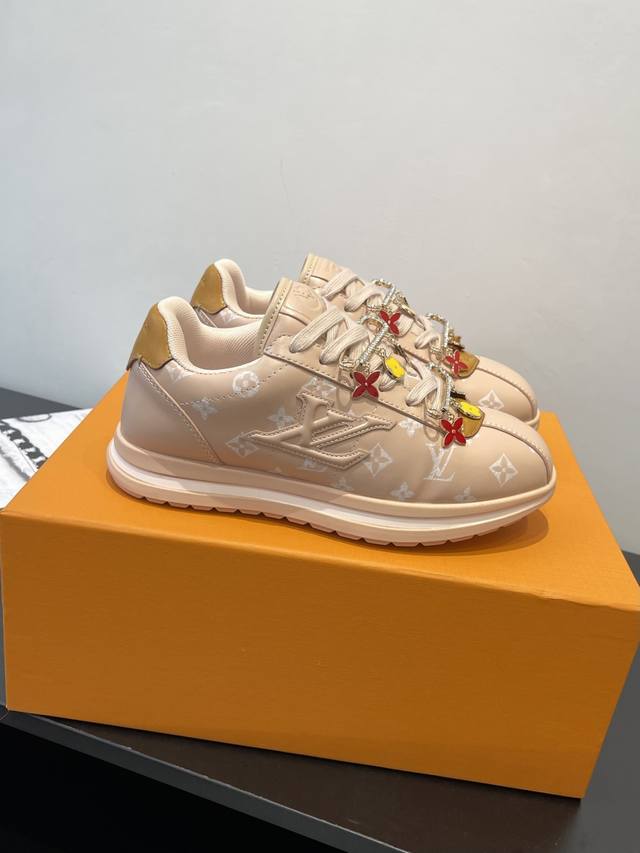 Top Version Women's Men's Louis Vuitton 25Ss New Cute Sneakers Buttersoft Sneake