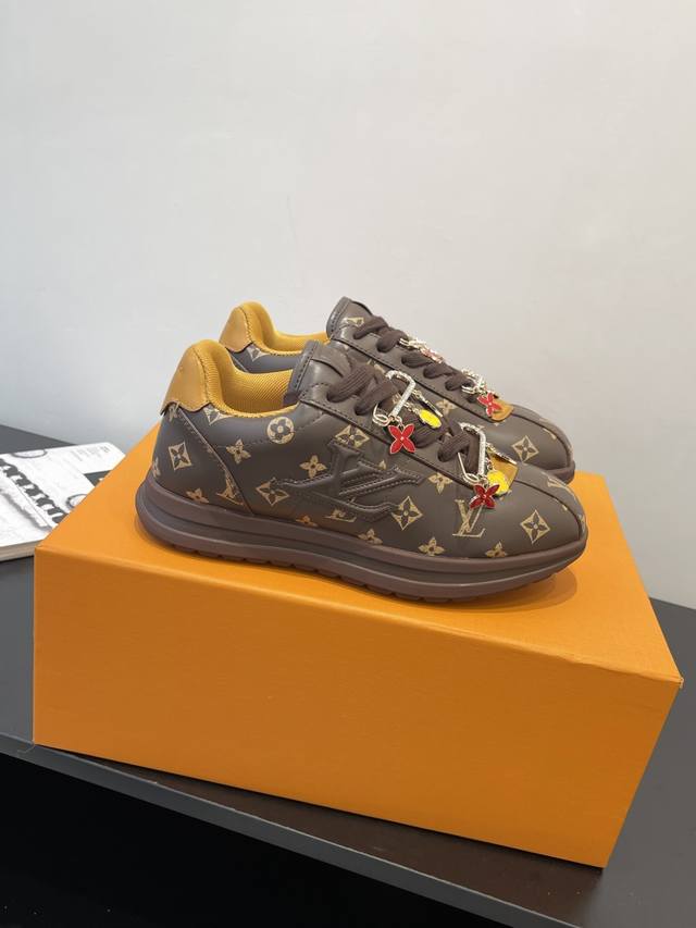 Top Version Women's Men's Louis Vuitton 25Ss New Cute Sneakers Buttersoft Sneake