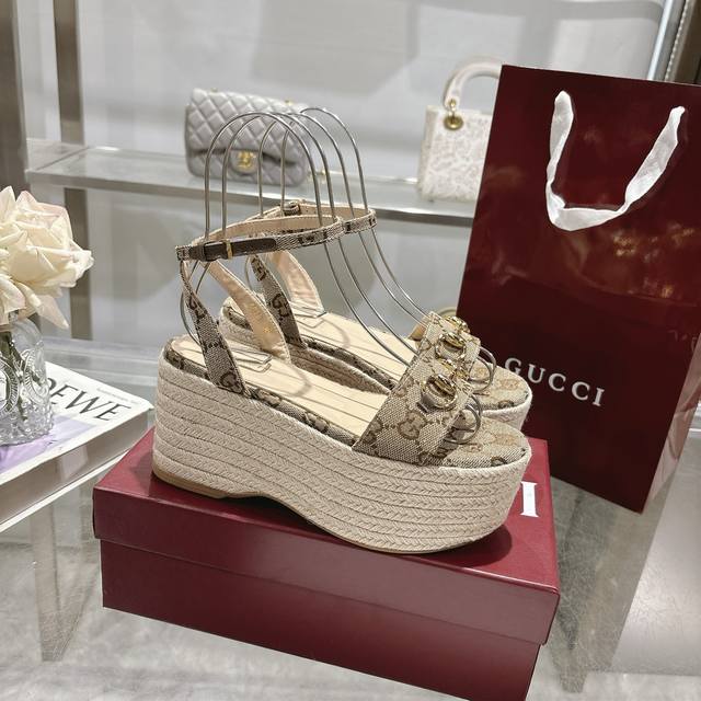 Latest Hit Women's Horsebit Flat Mid-Heeled Platform Sandals This Design Combine