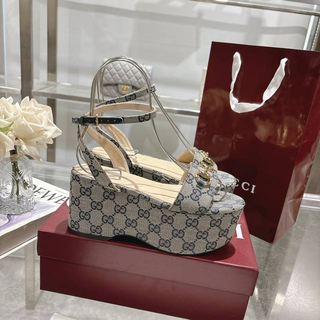 latest Hit Women's Horsebit Flat Mid-Heeled Platform Sandals The Iconic Horse