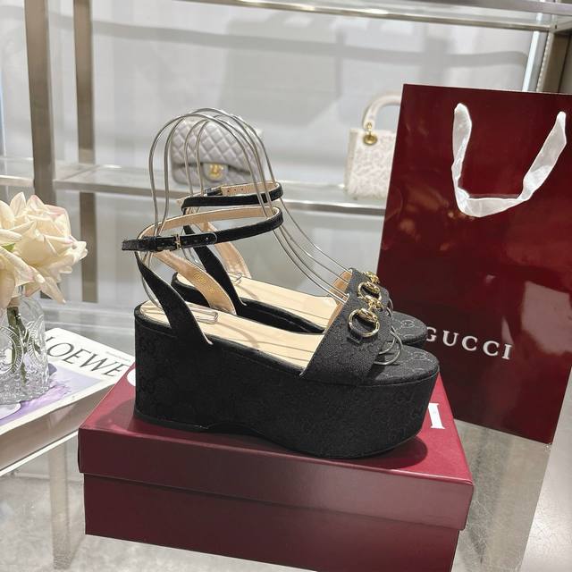 latest Hit Women's Horsebit Flat Mid-Heeled Platform Sandals The Iconic Horse